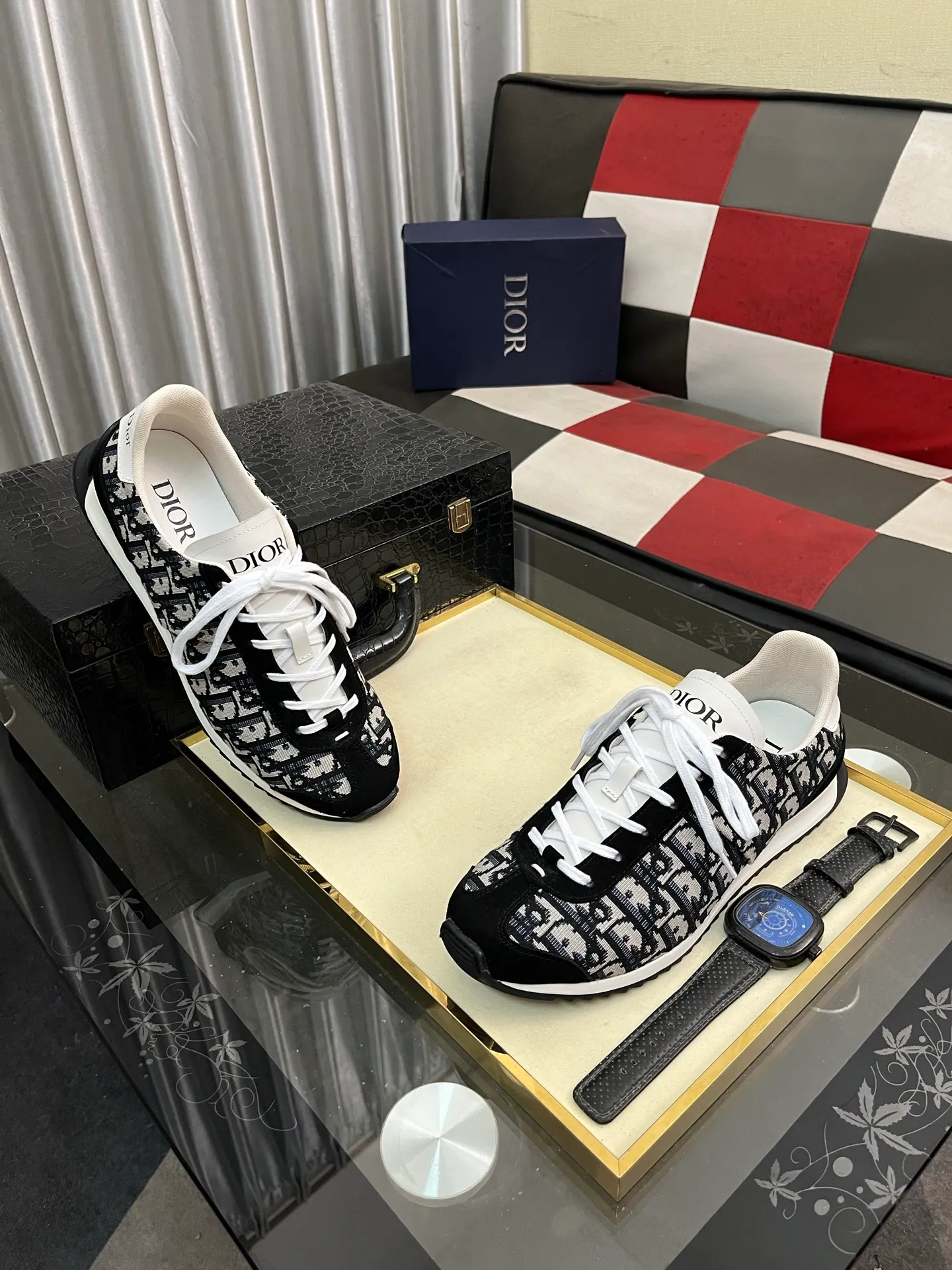 Men's shoes 💰420⌚️⌚️[Dior] Dior couple's style, new casual style launched in Hong Kong counters. Official website 1:1 production. Original Italian materials. Designed by European and American masters. Perfect shape to create counter quality. Solid color rubber wear-resistant outsole and classic dazzling head! Super versatile and very comfortable. High-end without losing taste, fashionable and novel! ! Absolute focus! Code number: 36-448️⃣Colors available